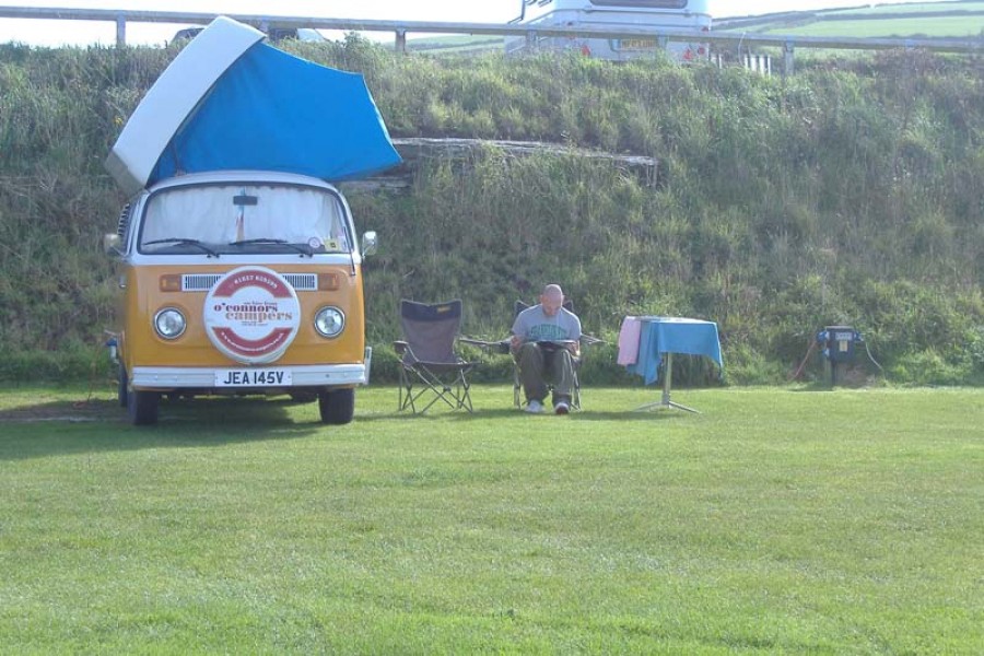 mr-orange-and-the-happy-campers